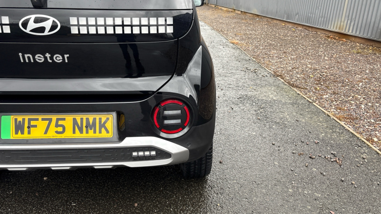 Hyundai INSTER 85kW 02 49kWh 5dr Auto Electric Hatchback